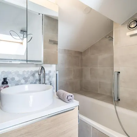 Duplex 4 Pers Port De Avec Parking * Nicea