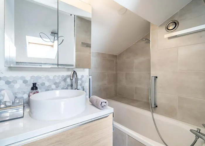 Duplex 4 Pers Port De Avec Parking * نيس